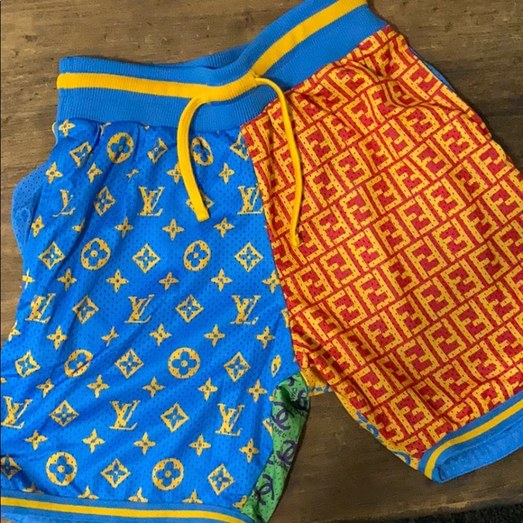 CHINATOWN MARKET SHORTS